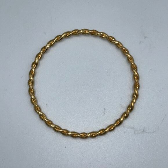 Twisted Rope Design Goldtone Bangle - Picture 3 of 4